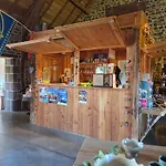Les Volca'lodges De Tournebise * Saint-Pierre-le-Chastel