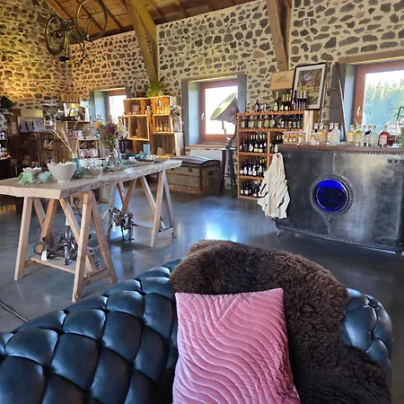 Les Volca'lodges De Tournebise Hotell Saint-Pierre-le-Chastel