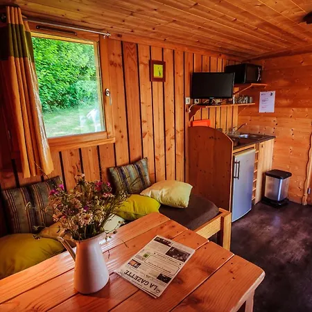 Les Volca'lodges De Tournebise Saint-Pierre-le-Chastel