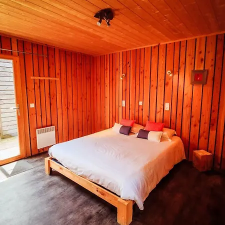 Hotell Les Volca'lodges De Tournebise *