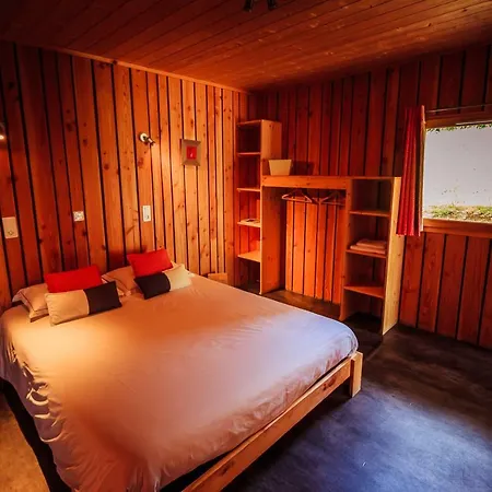 Les Volca'lodges De Tournebise *