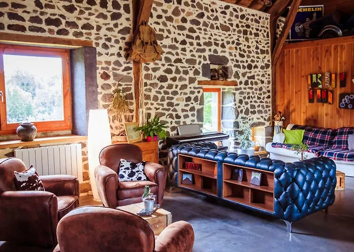 Les Volca'lodges De Tournebise Hotel